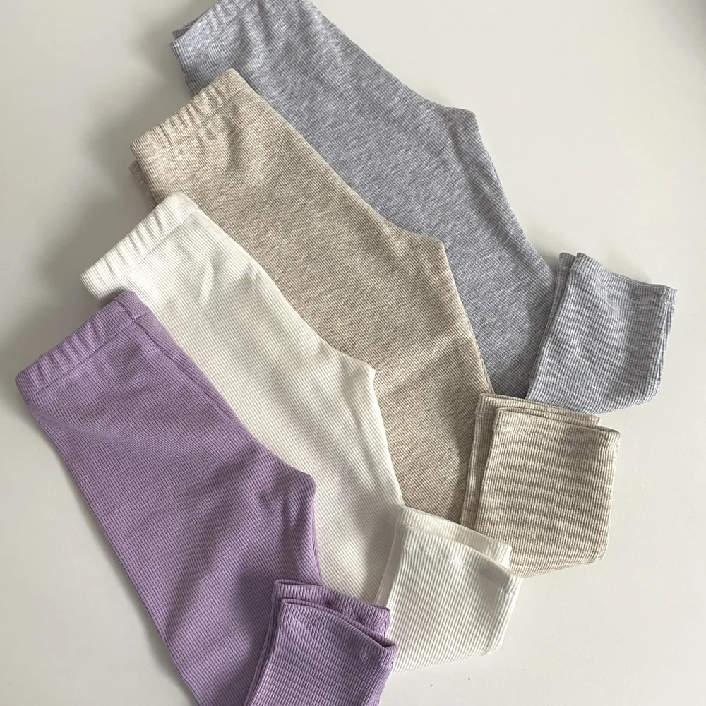 Legginsy z dzianiny prążkowanej Legginsy z dzianiny prążkowanej legginsy dziecięce mojewykroje