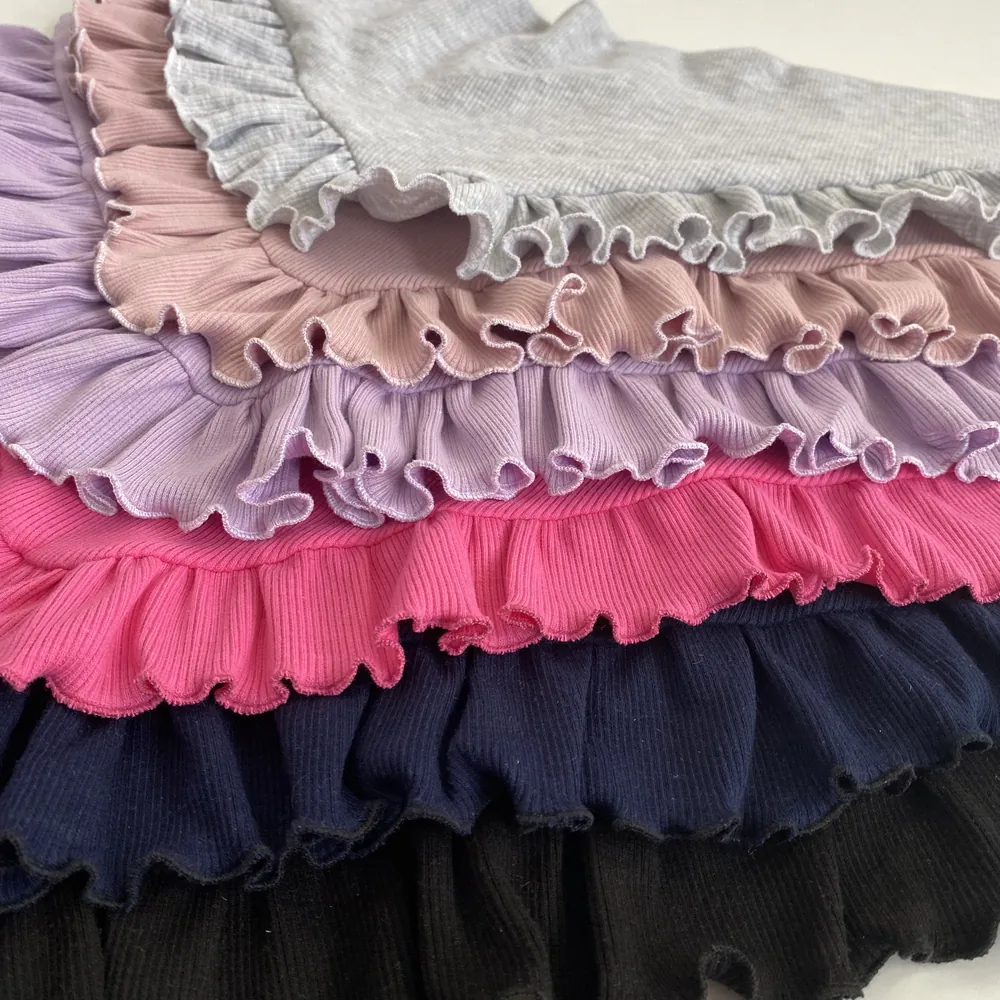 Chusta z falbanką na napki z dzianiny prążkowanej Chusta z falbanką na napki z dzianiny prążkowanej komin lub chusta dziecięca handmade mojewykroje