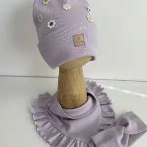 Czapka z kwiatkami i chusta z falbanką zestaw dziecięcy handmade w modny wzór mojewykroje