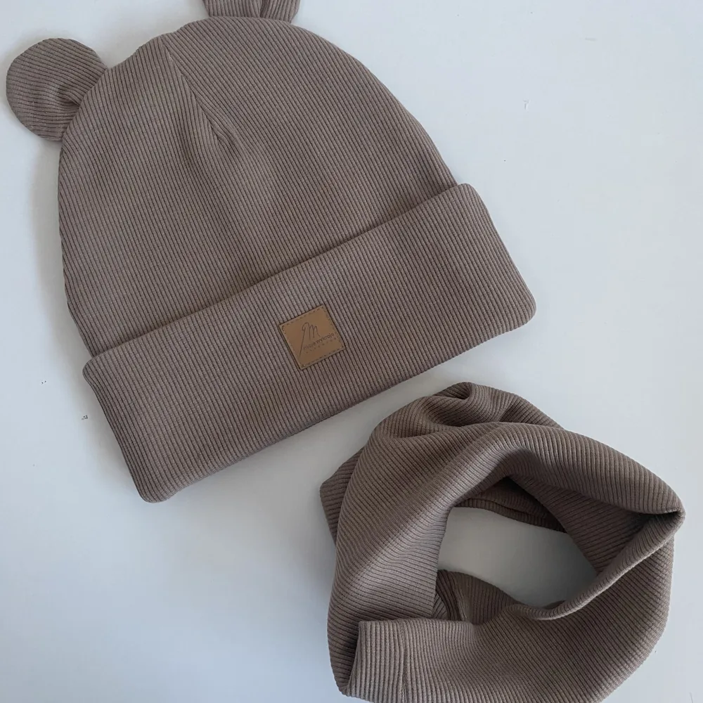 Opaska czy czapka na wiosnę? Co wybrać dla dziecka Czapka beanie i komin zestaw dziecięcy handmade mojewykroje